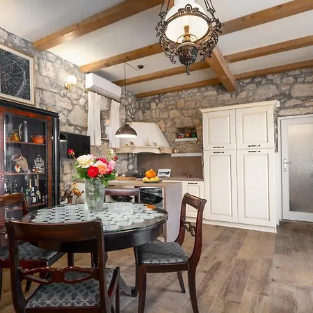 In - Istrien 49849 Tatil Evi *